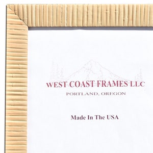 2402  Picture Frame Rattan Finish Natural Color - Clear Glass