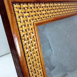 8x10 Rattan and Wooden Frame, Basket Weave Rattan & Wood 8x10 Frame